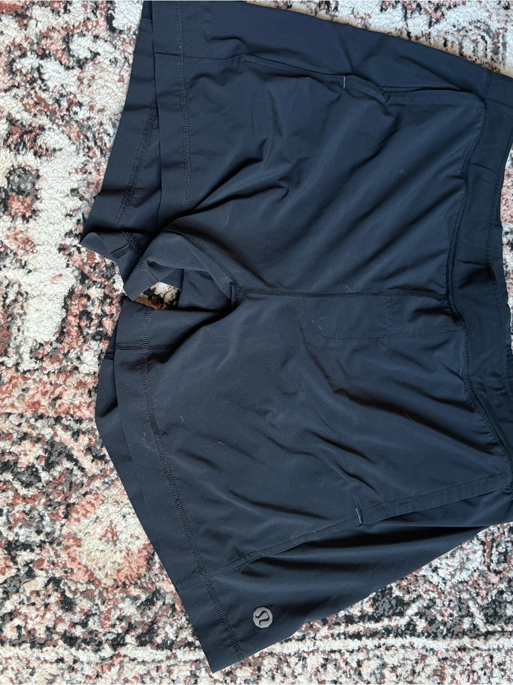 lululemon athletica men’s Black Athletic Shorts (missing string)